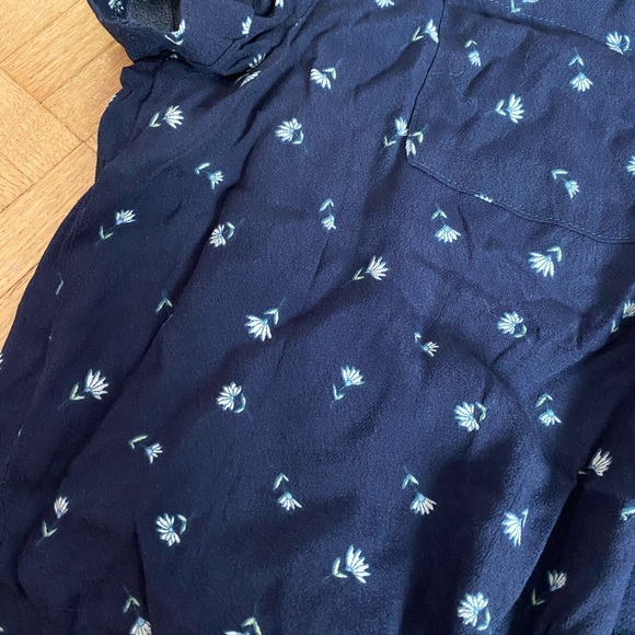 Navy Blue Daisy Tie Blouse - Picture 5 of 6